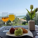 View Villa Raslina
