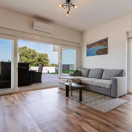 Villa Sea View Raslina