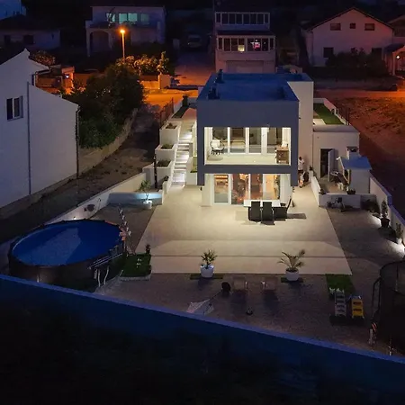 Villa Sea View *