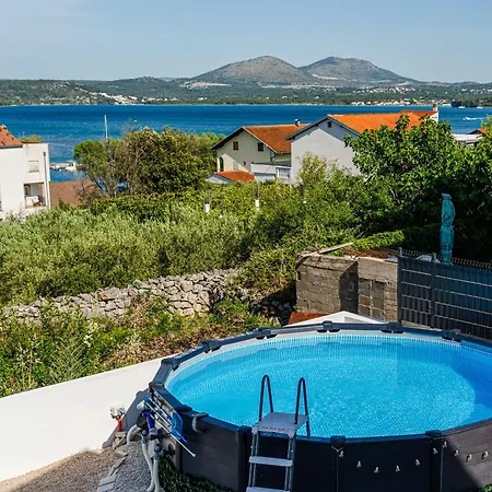 Sea View Villa *