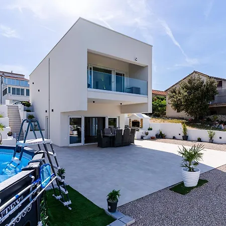 Villa Sea View Raslina